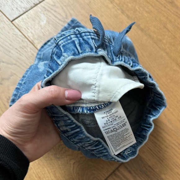 GAP Boys 4T Disney Mickey Mouse Pull-On Denim Shorts - EUC+ - Picture 4 of 4